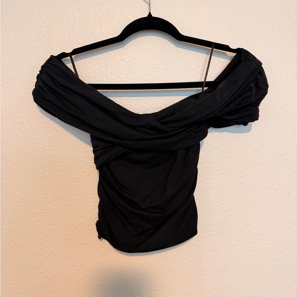 Abercrombie & Fitch Black Ruched Off-Shoulder Blouse - Picture 4 of 4